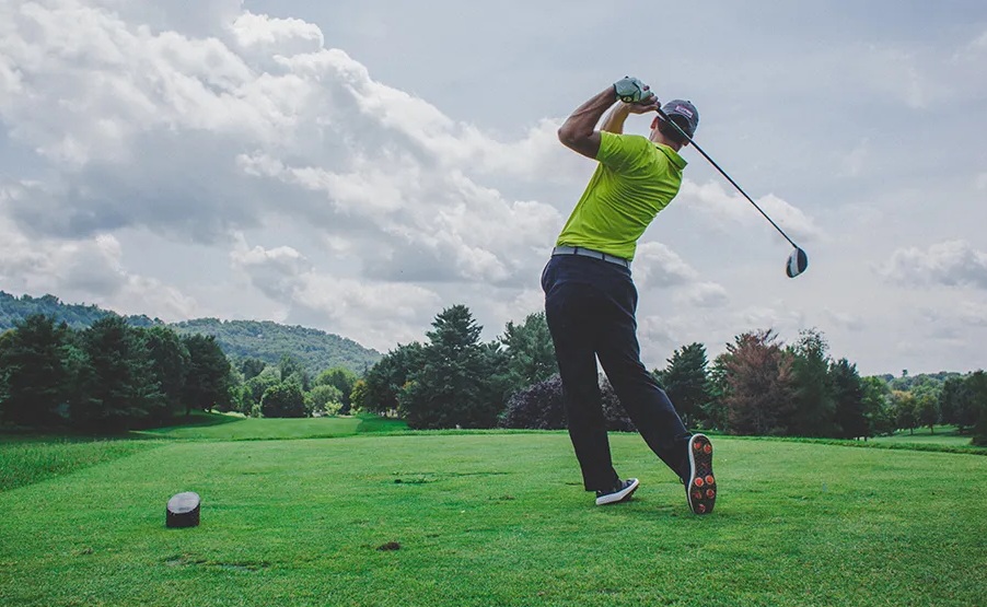 Golf – Play with a Masters Winner